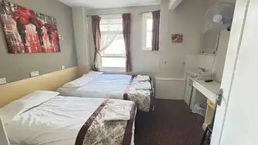 Earls Court - 27