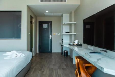 Triple L Patong Beach Phuket - 105