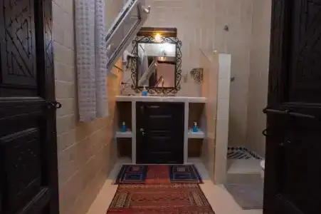 Riad Losra - 51