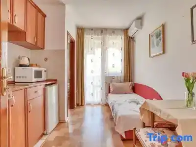 Elena - 186