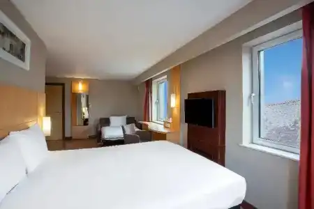 ibis Belfast Queens Quarter - 34