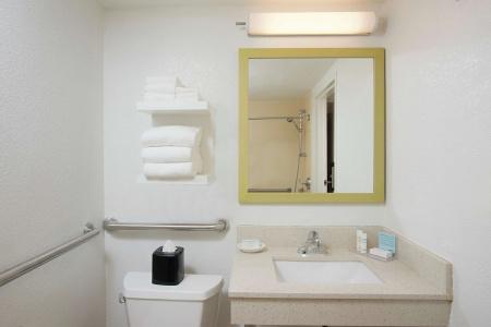 Hampton Inn Hilton Head - 6
