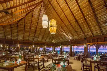 Meeru Island Resort & Spa - 19