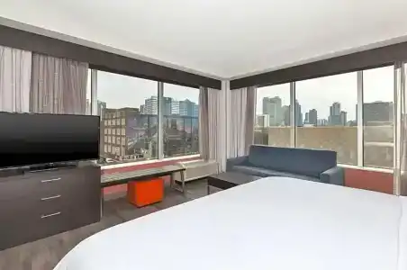 Holiday Inn Express & Suites - Holland Tunnel, an IHG - 56