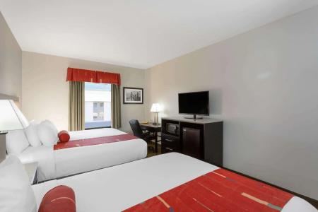 Days Inn & Suites by Wyndham - 70