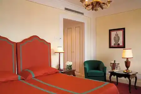 Grand Majestic - 93