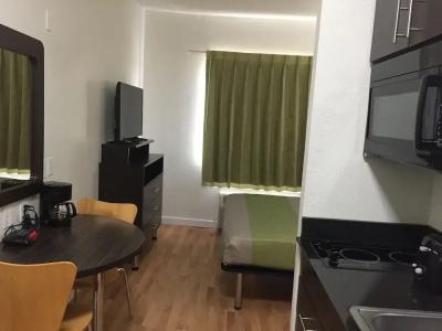 Studio 6-Dallas, TX - 37