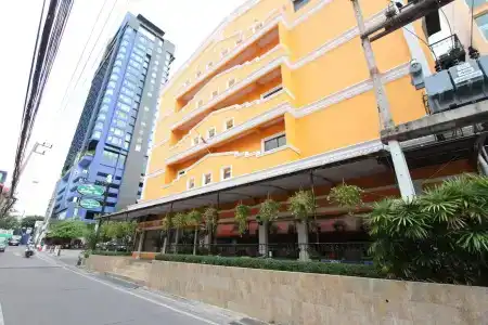 Sabai Inn - 32
