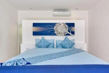 La Perle Luxury Boutique - 57