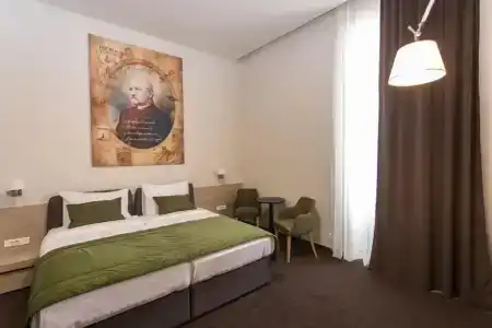 Grand Hedonist - 34