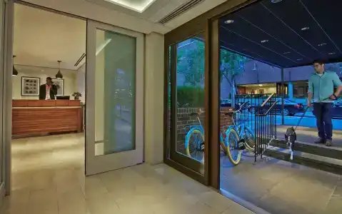 Gardens Suites by Affinia - 10