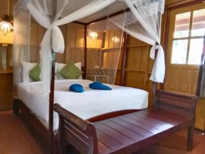 Tree Tops River Huts - 99