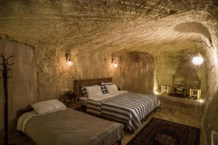 Atilla's Cave - 309