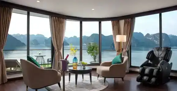Mon Chéri Cruises - 100