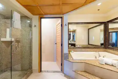 Pacific Terrace - 129
