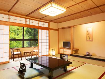 Yamanaka Onsen Kagari Kisshotei - 43