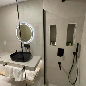 Vrachia Beach & Suites - Adults Only - 375