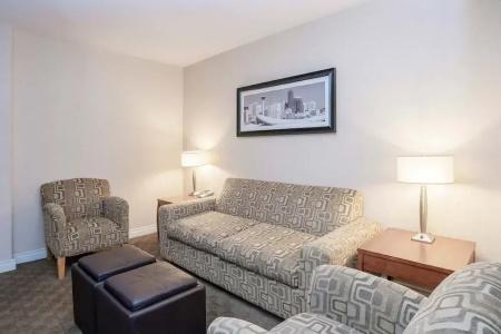 Sandman & Suites West - 61