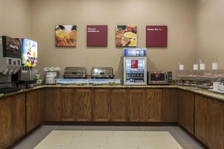Comfort Suites - University - 11