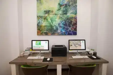 Holiday Inn Lower East Side, An Ihg - 4