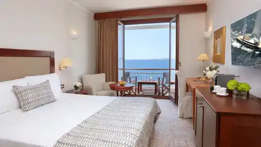 Grand Resort Lagonissi - 38
