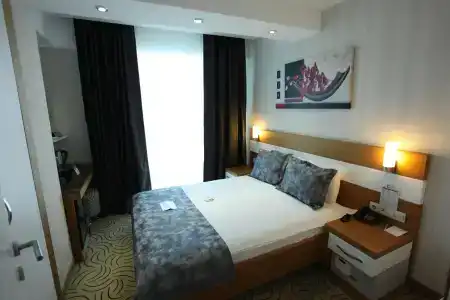 Dies - 3