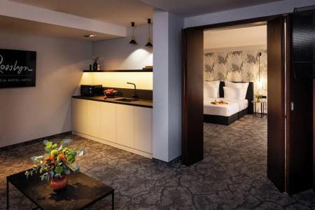 Rosslyn Thracia Sofia - 107