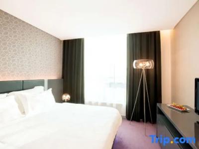 Nh Bratislava Gate One - 79
