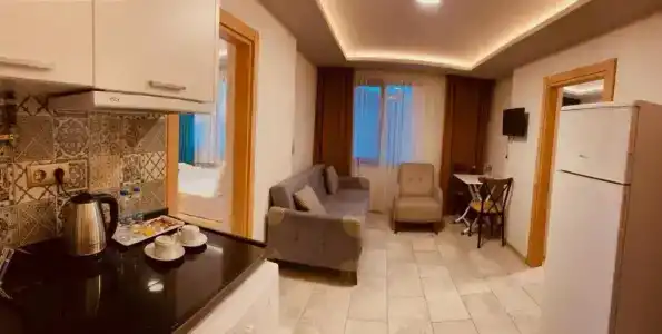 Gloria Suite - 42