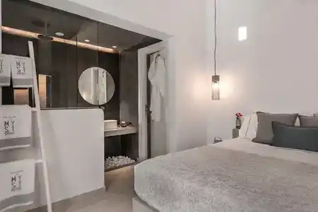 Myst Boutique - 4