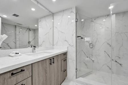The Alexander All Suites - 235