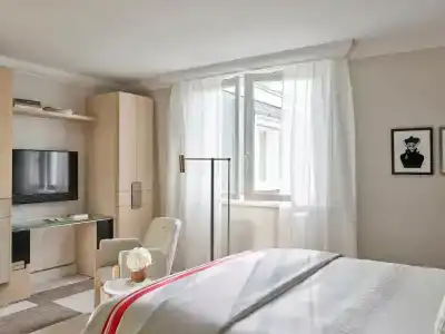 Hôtel Plaza Athénée - Dorchester Collection - 29