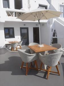 Chic Santorini - 21