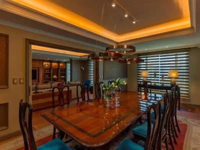 The Ritz-Carlton, - 116