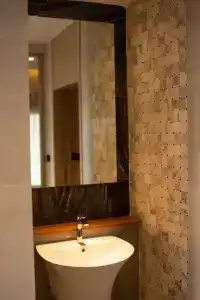 Shan Villas Sukhumvit - 25