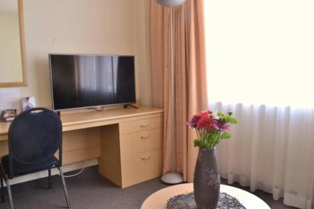 Distinction & Conference Centre - 68