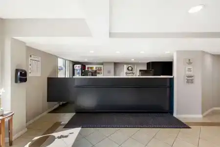 Quality Inn - 10