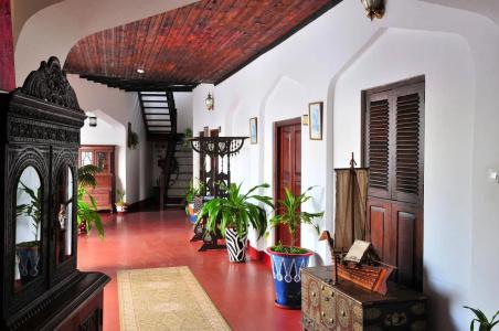 Dhow Palace - 1
