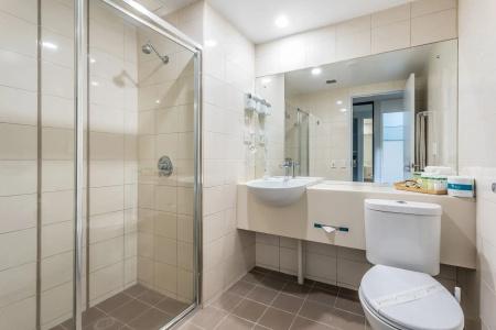 Kingsford Smith - 8