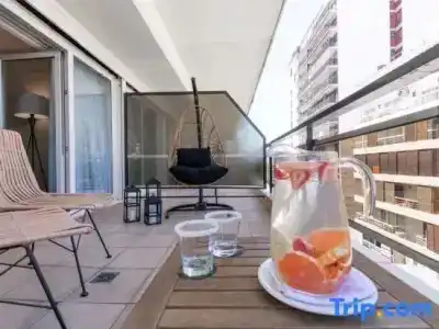 Feir's Park & Rooftop - 93