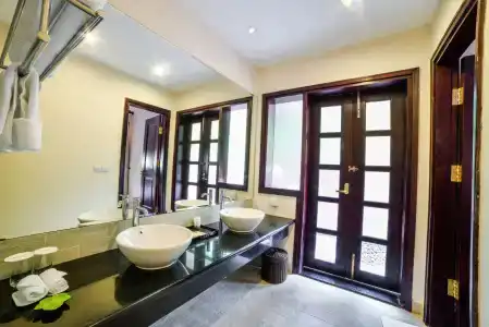 Son Tra Resort - 9