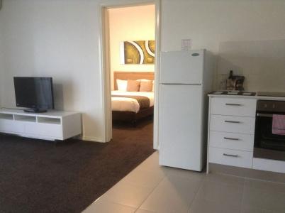Best Western Motor Inn & Serviced - 24