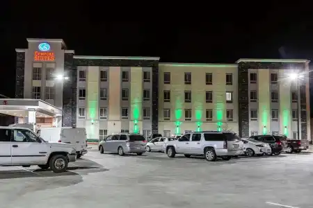 Comfort Suites - University - 33
