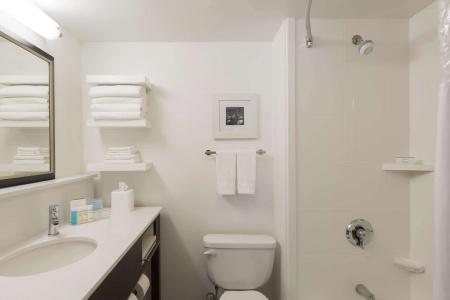 Hampton Inn Northwest - 9