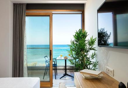 North Coast Seaside Suites - 5