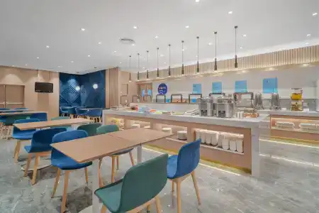 Holiday Inn Express Jinqiao Central, An Ihg - 21