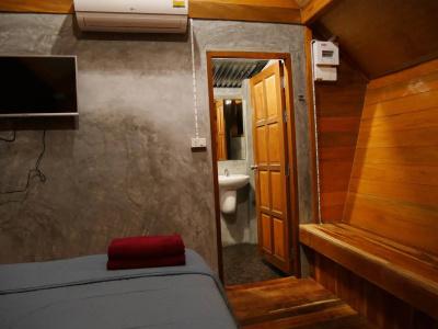 Colorful Hut - 5