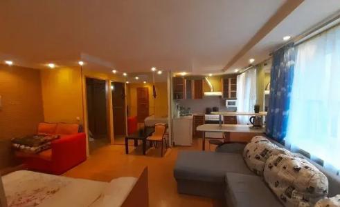 на Буркова 45 - 18