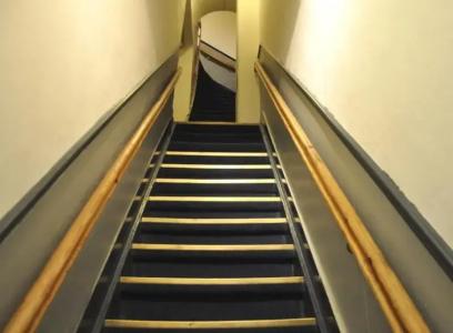 Amsterdam Inn - 11