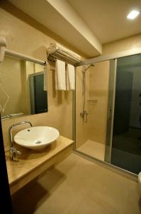 Bm Plaza - 9